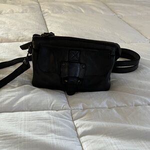 Elegant Black Leather Crossbody Bag